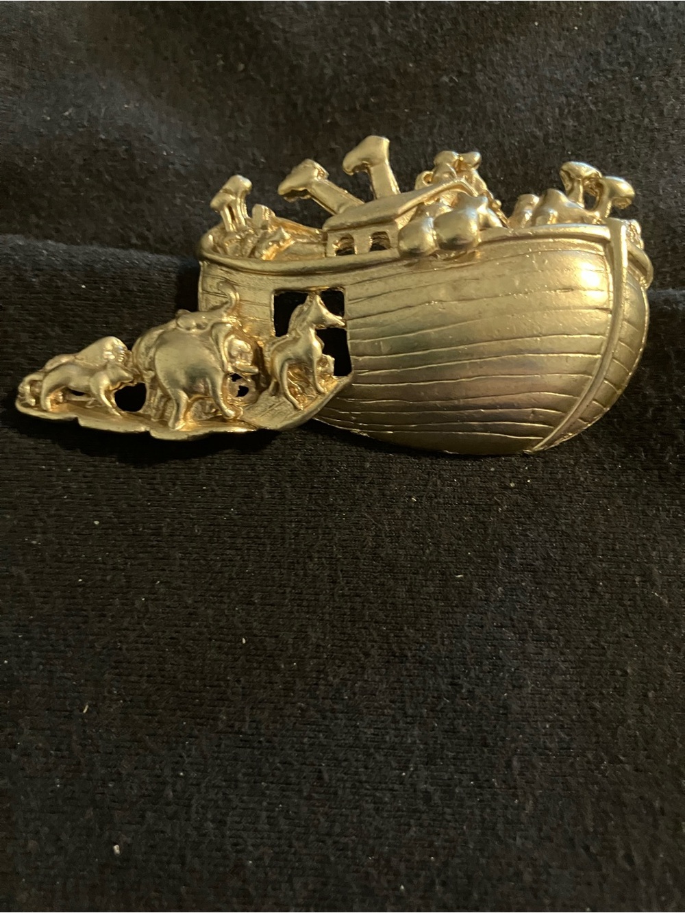 Gold-tone Noah's Ark Animal Brooch